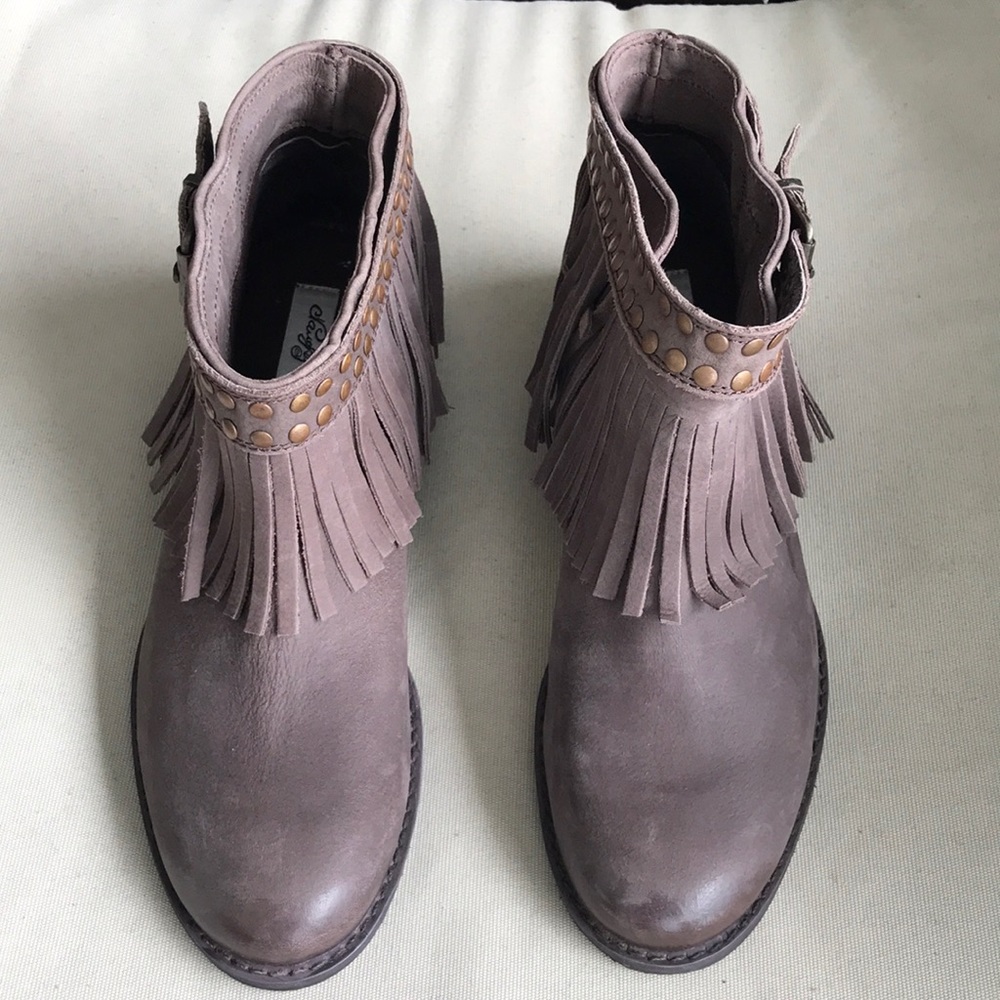 Naughty Monkey Suede Boots